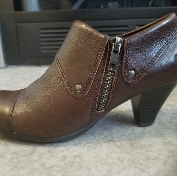 COPY - B.o.c. Brown Ankle Bootie - Picture 5 of 5